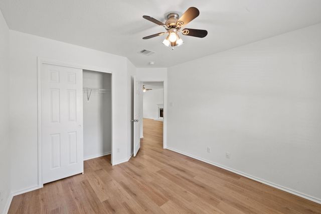 1618 Abbey LN, Cedar Park, TX 78613