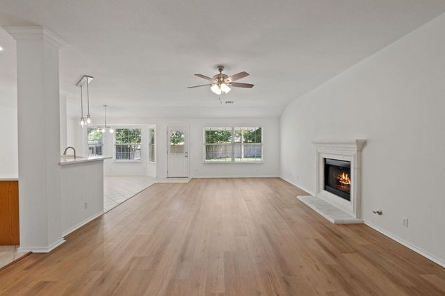 1618 Abbey LN, Cedar Park, TX 78613