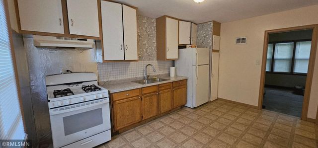 2016 - 2018 25th Avenue N, Minneapolis, MN 55411