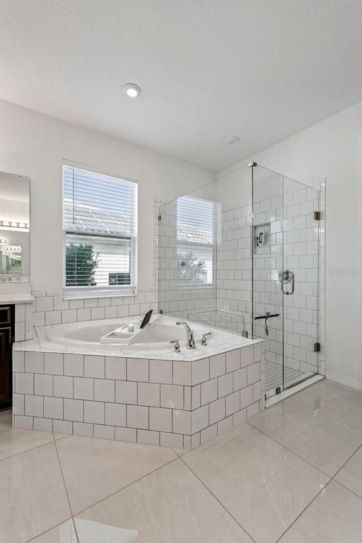 Image 18 of property listing at 3826 SHORESIDE DRIVE, Kissimmee, FL 34746