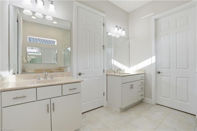 9328 Fieldstone LN, Naples, FL 34120