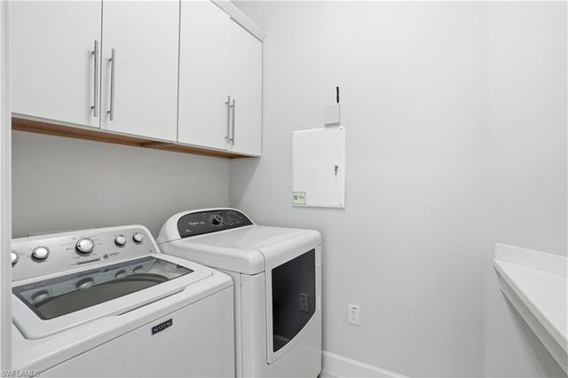 9328 Fieldstone LN, Naples, FL 34120