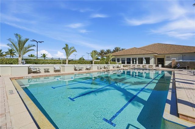 9328 Fieldstone LN, Naples, FL 34120