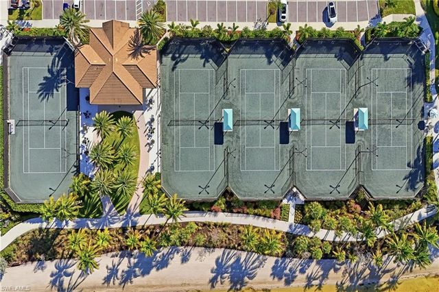 9328 Fieldstone LN, Naples, FL 34120