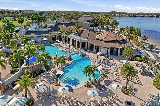 9328 Fieldstone LN, Naples, FL 34120