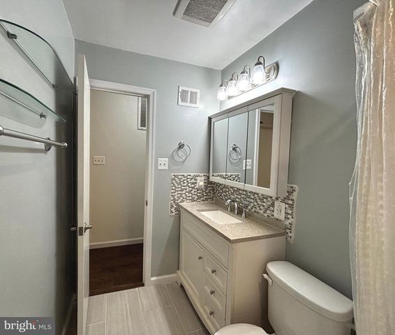 2847 SEMINOLE RD, Woodbridge, VA 22192