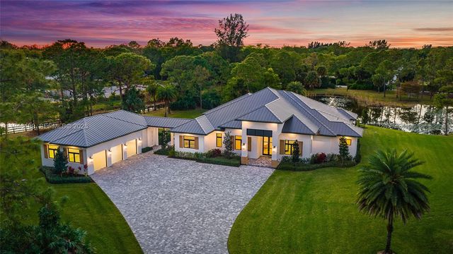 14527 Pepper Bush Dr, Palm Beach Gardens, FL 33418