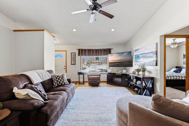 14374 Dawson Place, Rosemount, MN 55068