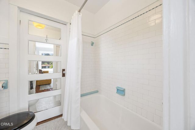 2116 Apex Avenue, Los Angeles, CA 90039