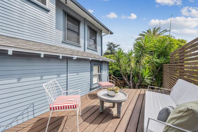 2116 Apex Avenue, Los Angeles, CA 90039