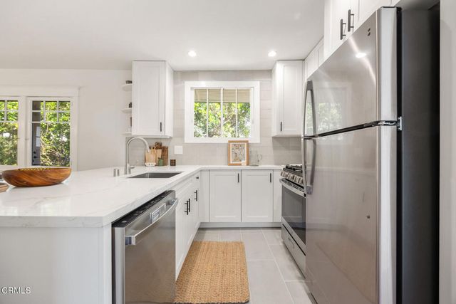 2116 Apex Avenue, Los Angeles, CA 90039