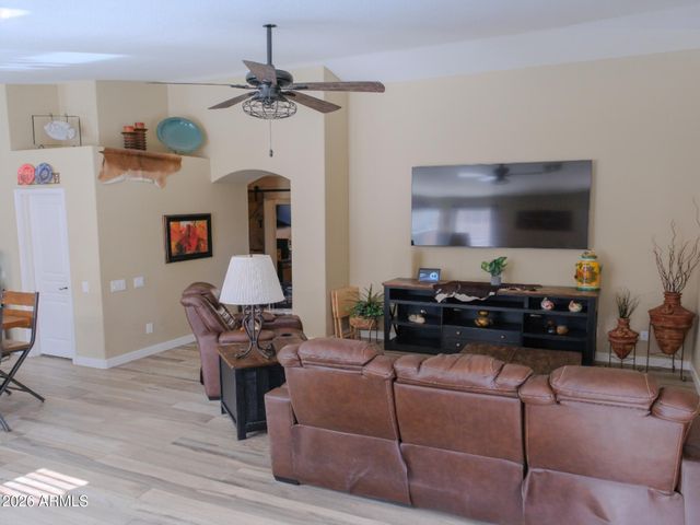 6101 S FOUR PEAKS Place, Chandler, AZ 85249