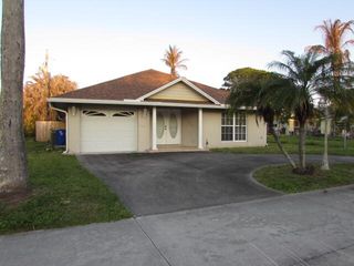 1570 6th Avenue, Vero Beach, FL 32960