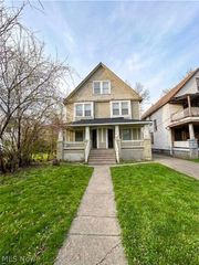 10105 Somerset Avenue, Cleveland, OH 44108