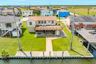 107 Crows Nest Road, Freeport, TX 77541