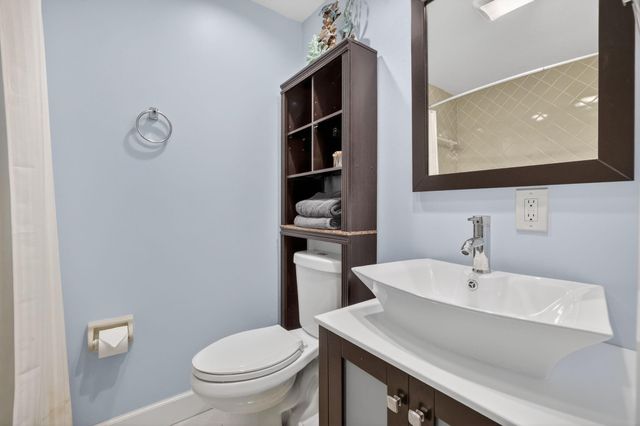 3000 NE 8th Terrace B4, Wilton Manors, FL 33334