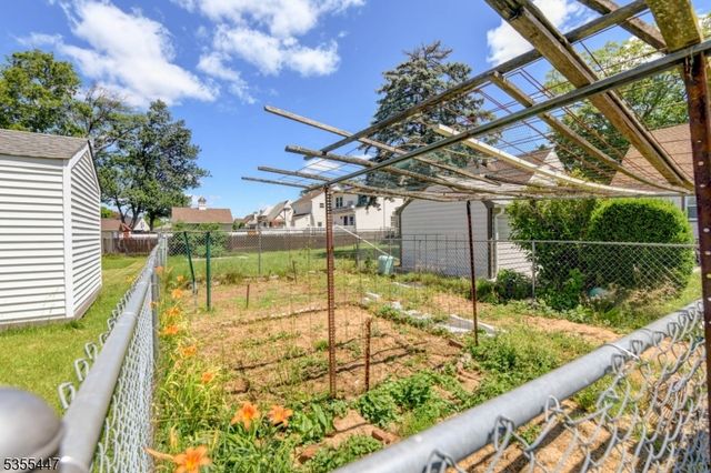 262 Chestnut St, Union Twp., NJ 07083