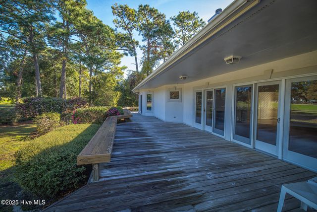 201 Small Dove Court, Wilmington, NC 28412