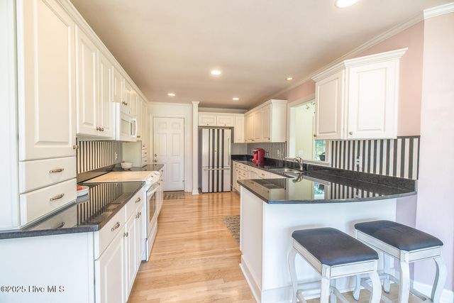 201 Small Dove Court, Wilmington, NC 28412