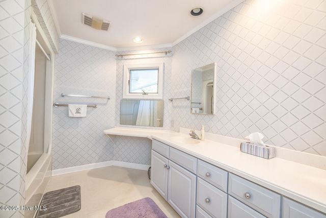 201 Small Dove Court, Wilmington, NC 28412