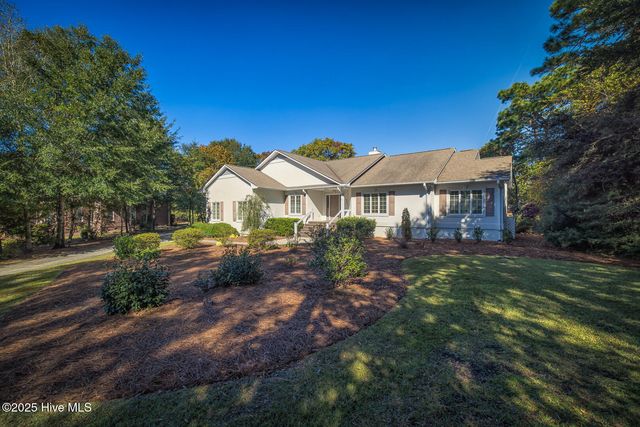201 Small Dove Court, Wilmington, NC 28412