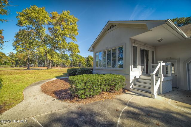 201 Small Dove Court, Wilmington, NC 28412