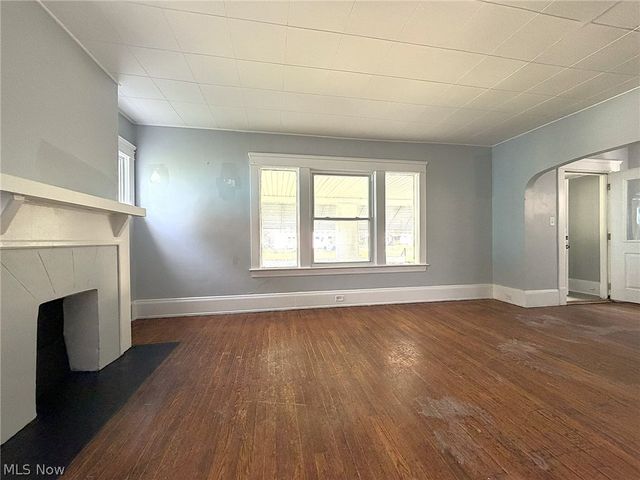 12516 Cornado Avenue, Cleveland, OH 44108