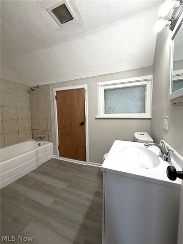 12516 Cornado Avenue, Cleveland, OH 44108