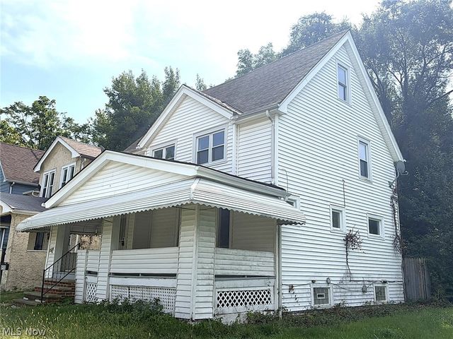 12516 Cornado Avenue, Cleveland, OH 44108