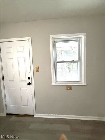 12516 Cornado Avenue, Cleveland, OH 44108