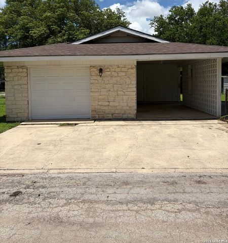 302 E Byrd Blvd, Universal City, TX 78148