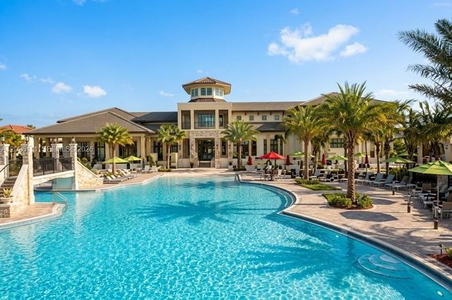 10620 NW 88th St 221, Doral, FL 33178