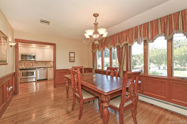 19 Court Drive, South Huntington, NY 11746