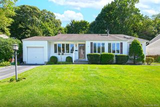19 Court Drive, South Huntington, NY 11746
