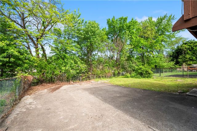 607 Greenleaf Dr, Monroeville, PA 15146