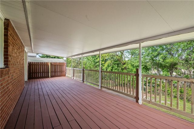 607 Greenleaf Dr, Monroeville, PA 15146
