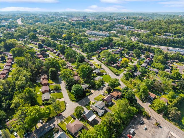 607 Greenleaf Dr, Monroeville, PA 15146