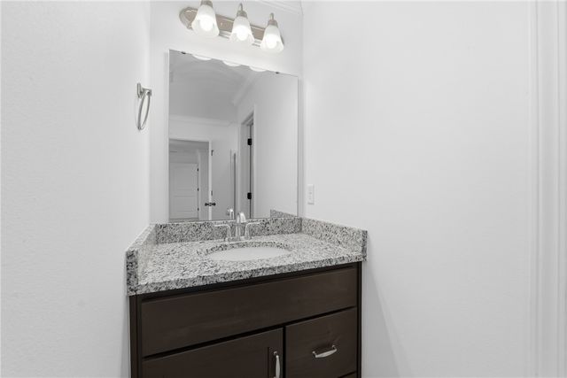 6011 Hoover Street, Bentonville, AR 72713