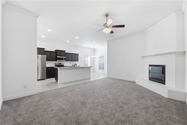 6011 Hoover Street, Bentonville, AR 72713