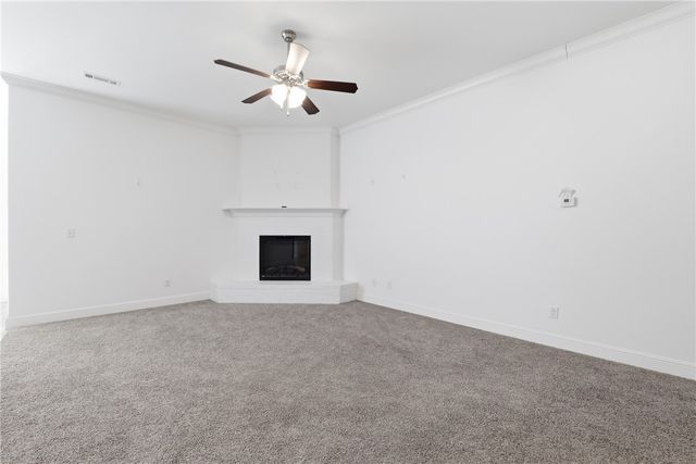 6011 Hoover Street, Bentonville, AR 72713