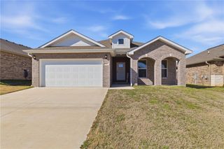 6011 Hoover Street, Bentonville, AR 72713