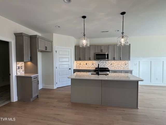 1160 Hawley Road, Blountville, TN 37617