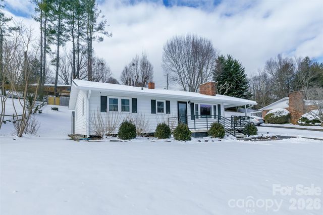 110 Shelton Street, Waynesville, NC 28786