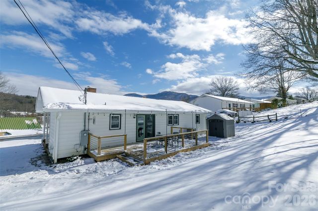 110 Shelton Street, Waynesville, NC 28786