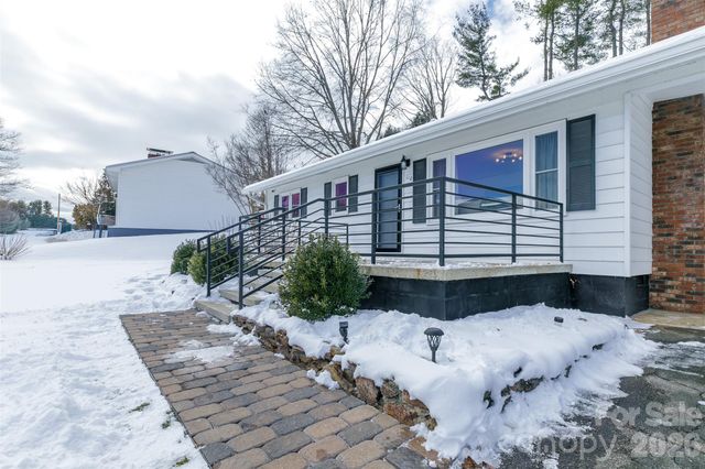 110 Shelton Street, Waynesville, NC 28786