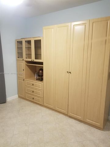 2500 Parkview Dr 2517, Hallandale Beach, FL 33009