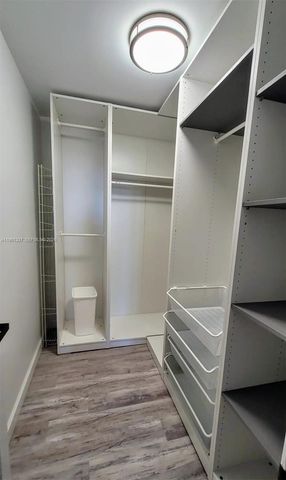 2500 Parkview Dr 2517, Hallandale Beach, FL 33009