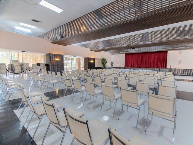 2500 Parkview Dr 2517, Hallandale Beach, FL 33009