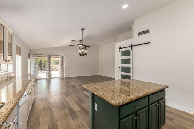 6710 S FOUR PEAKS Place, Chandler, AZ 85249