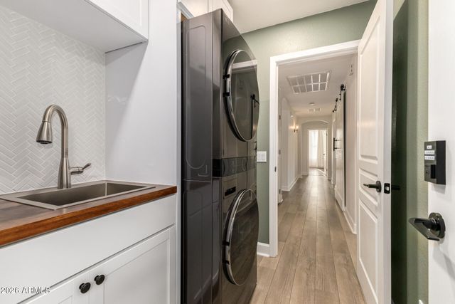 6710 S FOUR PEAKS Place, Chandler, AZ 85249